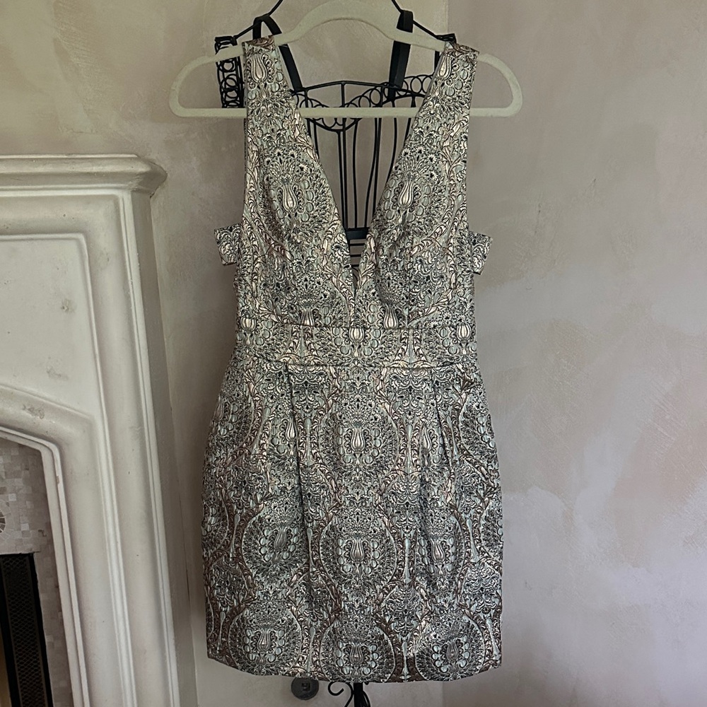 Nicole Miller collection gold and sage green stunning cocktail dress